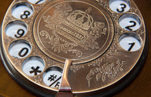 Lade das Bild in den Galerie-Viewer, Opis 1921 cable Retrotelefon aus Holz und Metall / Holztelefon / Klassisches Telefon