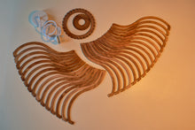 Lade das Bild in den Galerie-Viewer, Opis Serie 2 - Holz-Hängelampen hergestellt aus eleganten, zusammensteckbaren Teilen