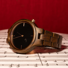 Lade das Bild in den Galerie-Viewer, Kleopatra aus Schwarzem Sandelholz