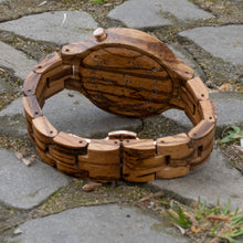 Lade das Bild in den Galerie-Viewer, Dalila aus Zebrano