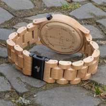 Lade das Bild in den Galerie-Viewer, Tristan aus Ahorn