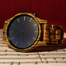 Lade das Bild in den Galerie-Viewer, Samson aus Zebrano