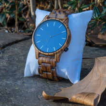 Lade das Bild in den Galerie-Viewer, Samson aus Zebrano