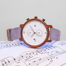 Lade das Bild in den Galerie-Viewer, Jakob aus Rotem Sandelholz