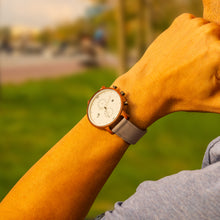 Lade das Bild in den Galerie-Viewer, Jakob aus Rotem Sandelholz