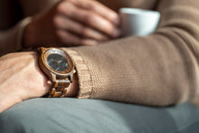 Load image into Gallery viewer, Caesar made of zebrano and marble