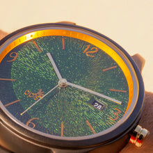 Lade das Bild in den Galerie-Viewer, Tell in Grün&Gold