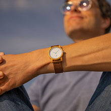 Lade das Bild in den Galerie-Viewer, Julia aus Bambus und Leder