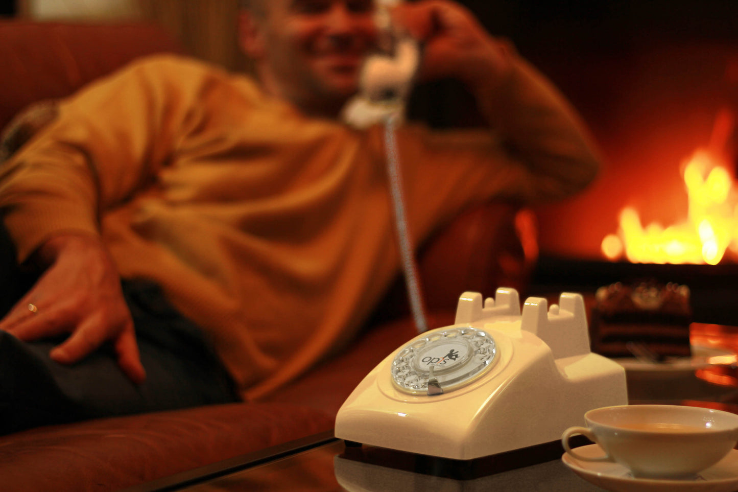 Opis 60s Mobile - Retro desk phone / GSM desk phone / senior cell phone