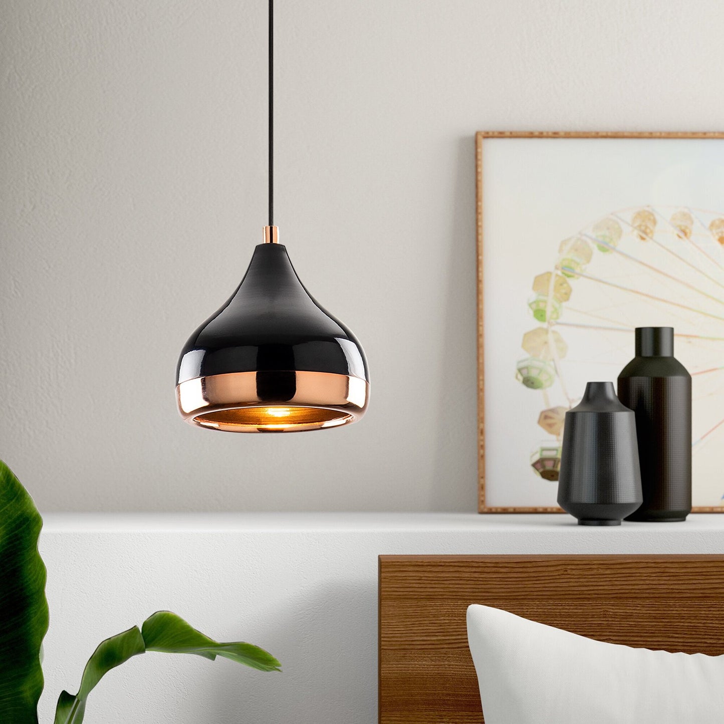 Opis Serie 5 - Elegante Lampen aus schwarzem Metall und Kupfer