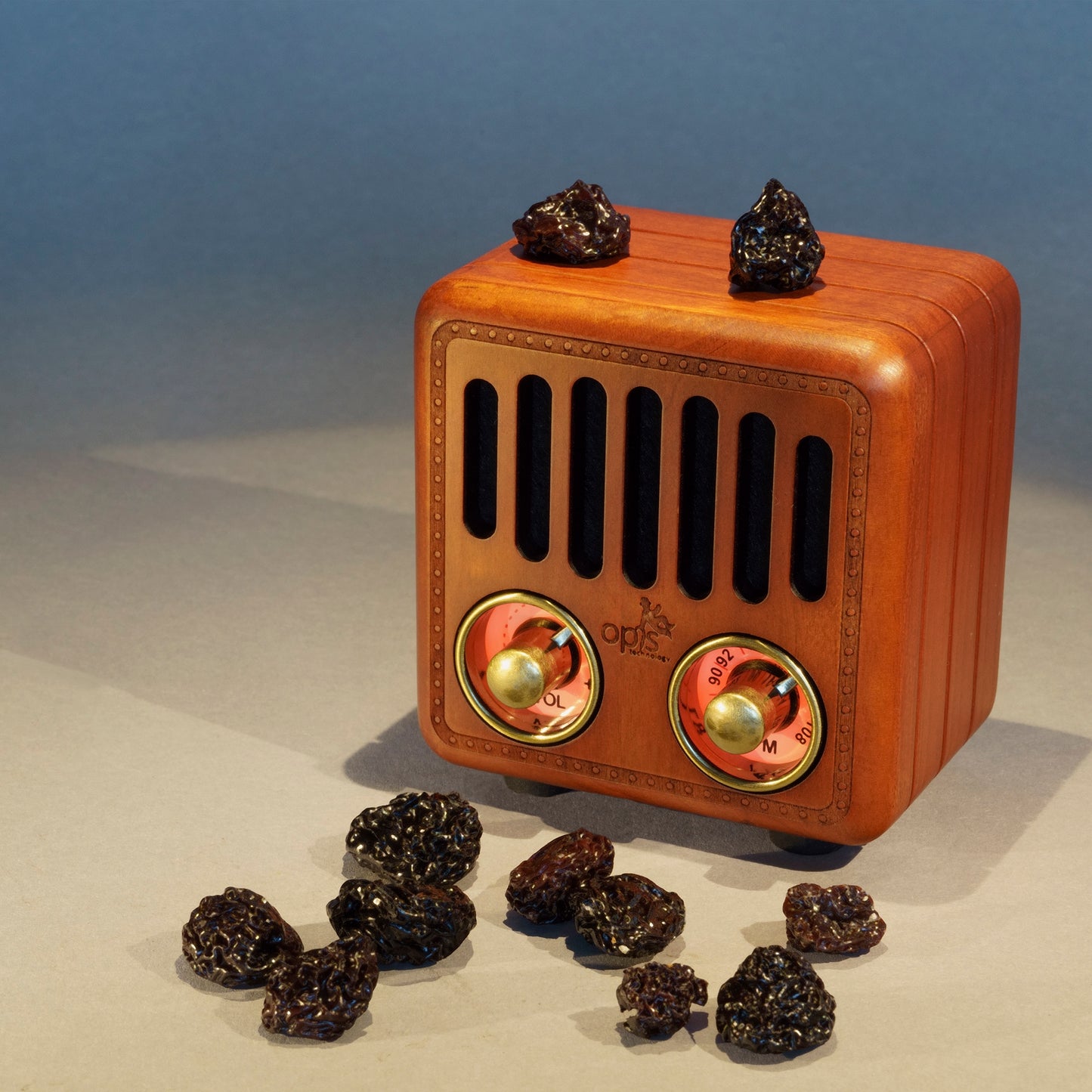 Opis Radio 2 & 3  – Kleiner Hölzerner Retro Bluetooth Lautsprecher und UHF-Radio