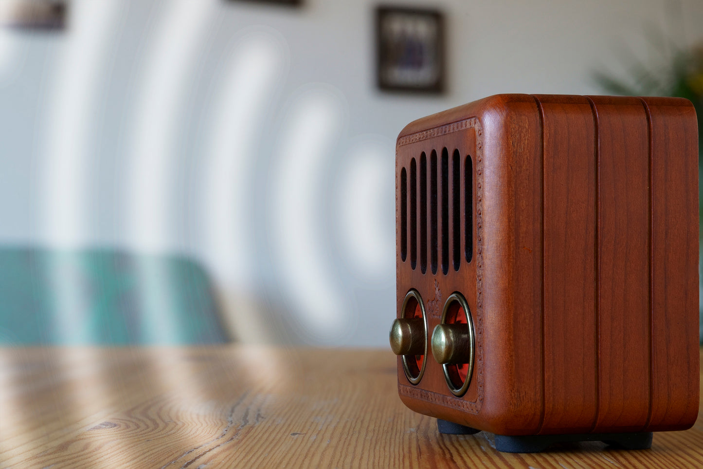 Opis Radio 2 & 3  – Kleiner Hölzerner Retro Bluetooth Lautsprecher und UHF-Radio