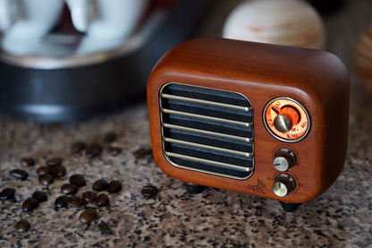 Opis Radio 2 & 3  – Kleiner Hölzerner Retro Bluetooth Lautsprecher und UHF-Radio