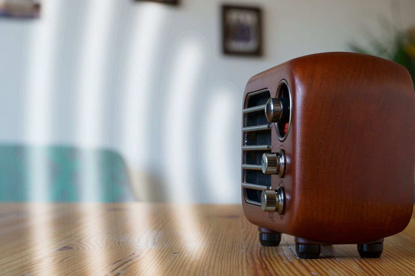 Opis Radio 2 & 3  – Kleiner Hölzerner Retro Bluetooth Lautsprecher und UHF-Radio