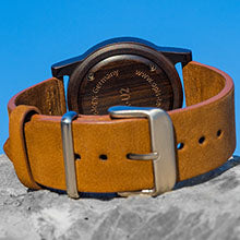 Load image into Gallery viewer, Romeo in black sandalwood and leather
